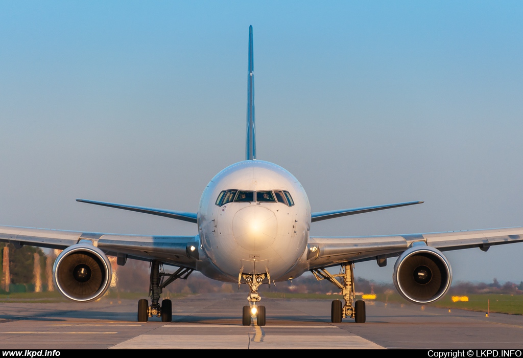 Challenge Airlines IL – Boeing B767-375/ER(BDSF) 4X-IAJ