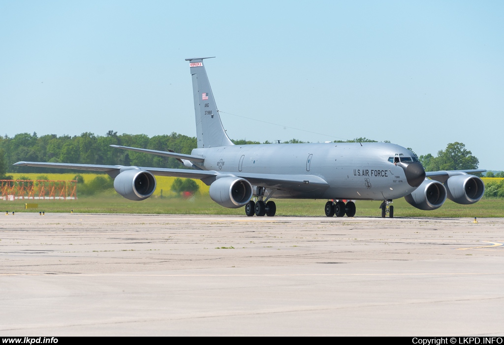 USAF – Boeing KC-135R Stratotanker 63-7988