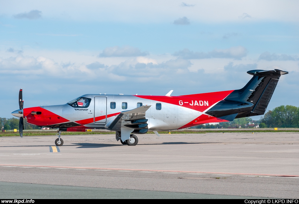 Private/Soukrom – Pilatus PC-12 NGX G-JADN