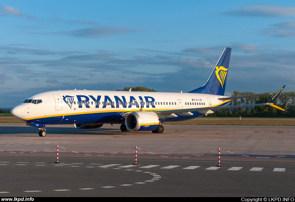Ryanair – Boeing B737-8200 EI-IJH