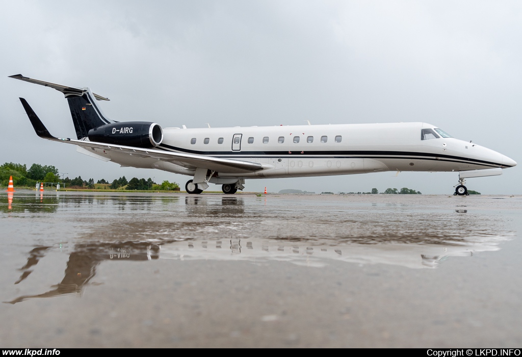 VistaJet – Embraer EMB-135BJ Legacy D-AIRG