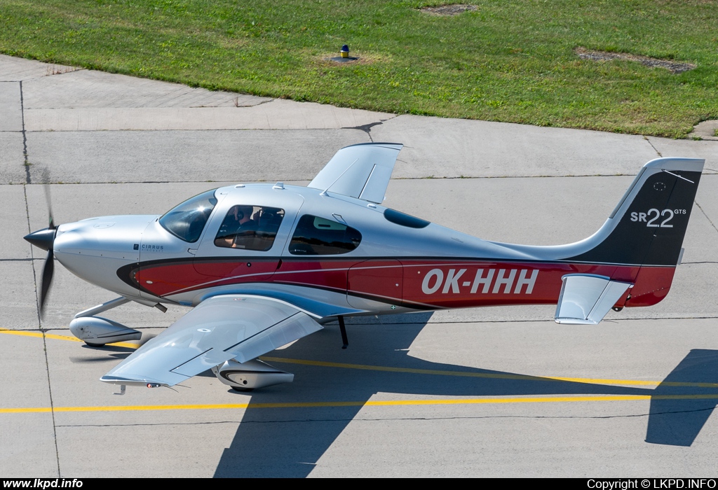 Alpha-Aviation – Cirrus SR22-GTS OK-HHH