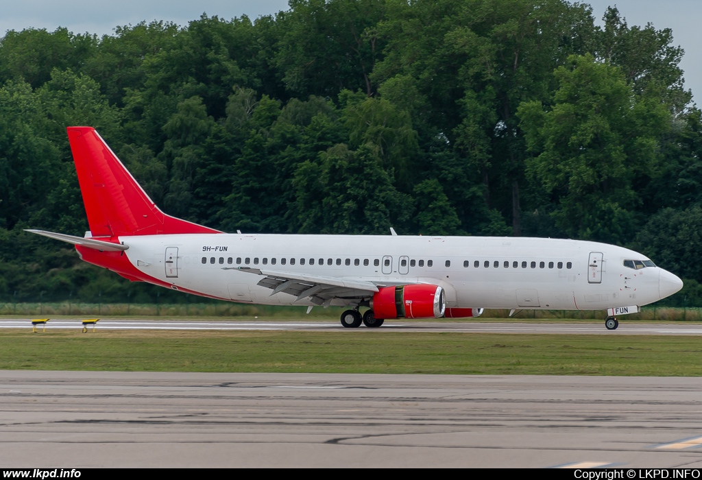 4Airways – Boeing B737-46J 9H-FUN