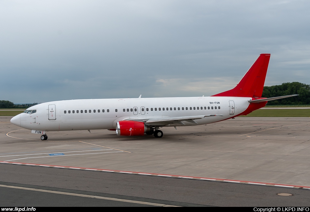 4Airways – Boeing B737-46J 9H-FUN