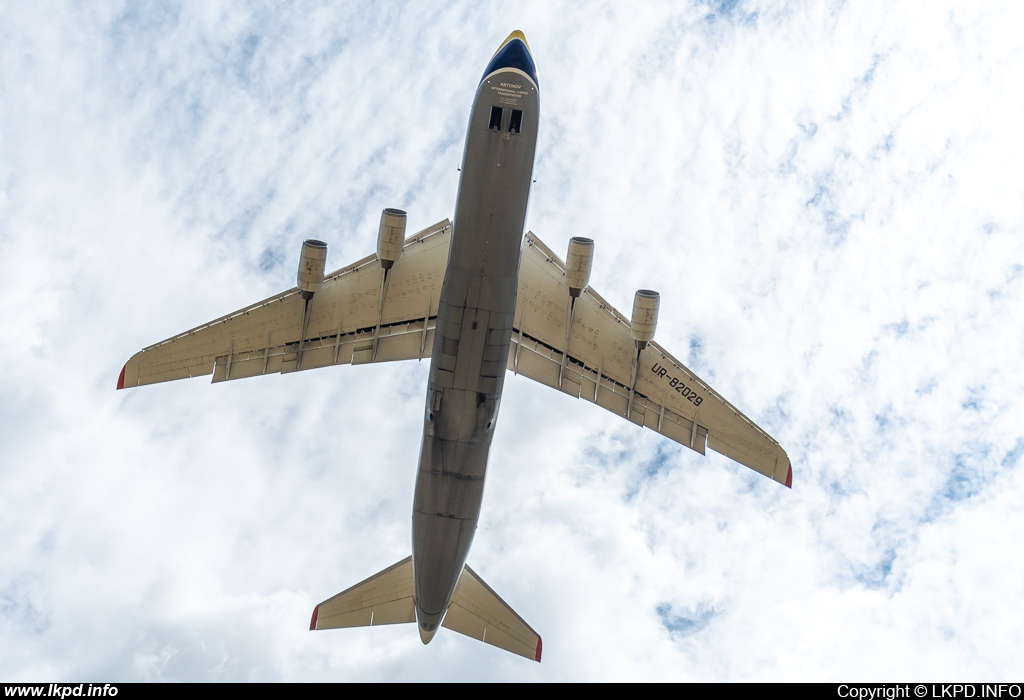 Antonov Design Bureau – Antonov AN-124-100 UR-82029