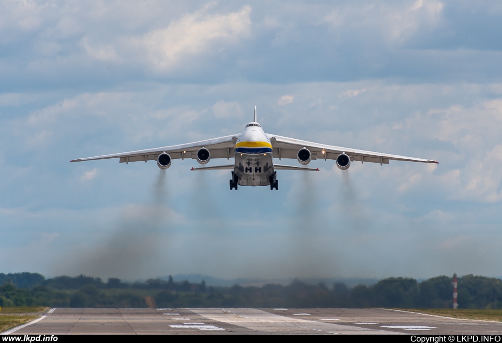 Antonov Design Bureau – Antonov AN-124-100 UR-82029