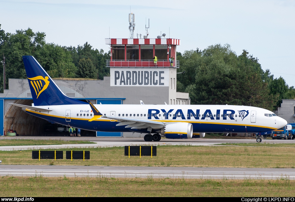 Ryanair – Boeing B737-8 MAX EI-IJZ