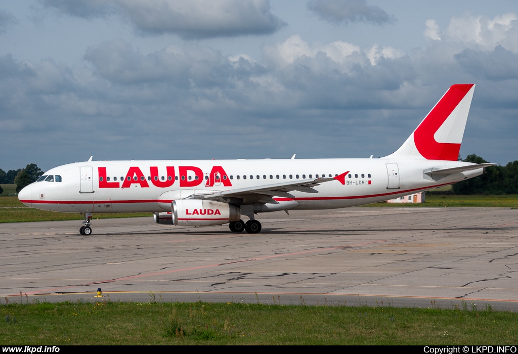 Lauda Air – Airbus A320-232 9H-LOM