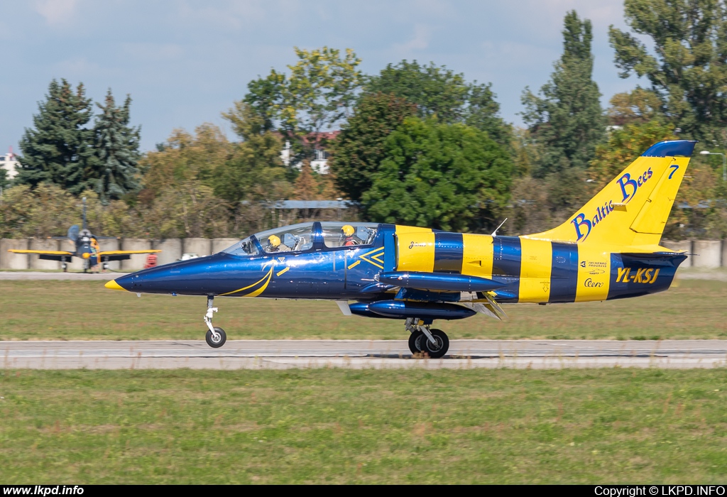 Baltic Bees – Aero L-39C YL-KSJ