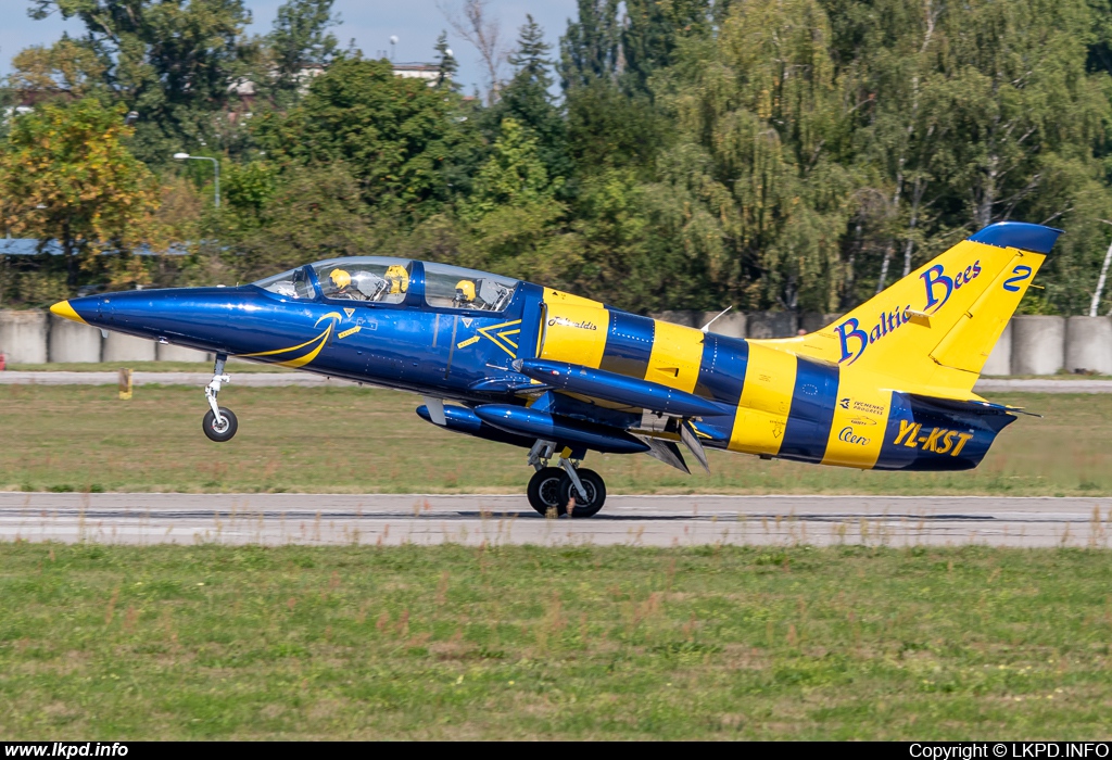 Baltic Bees – Aero L-39C YL-KST